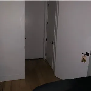 Homestay 2 Bed Duplex With Private Yard, New York